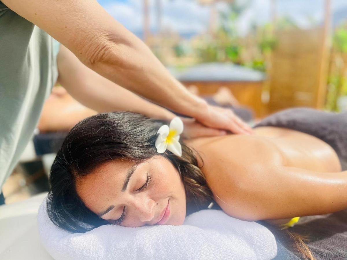 Amani Suite Con Jacuzzi Climatizado Y Piscina Buzanada エクステリア 写真